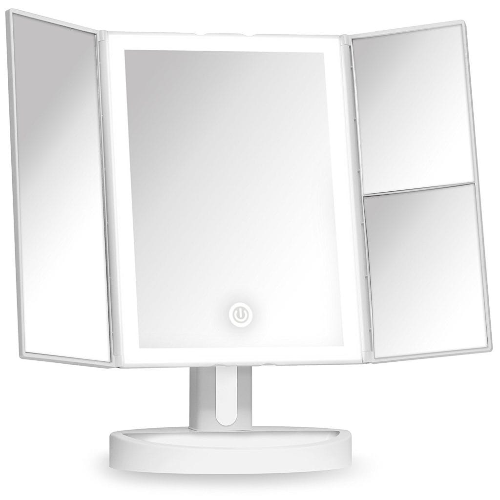 Image shows the mirror in use.