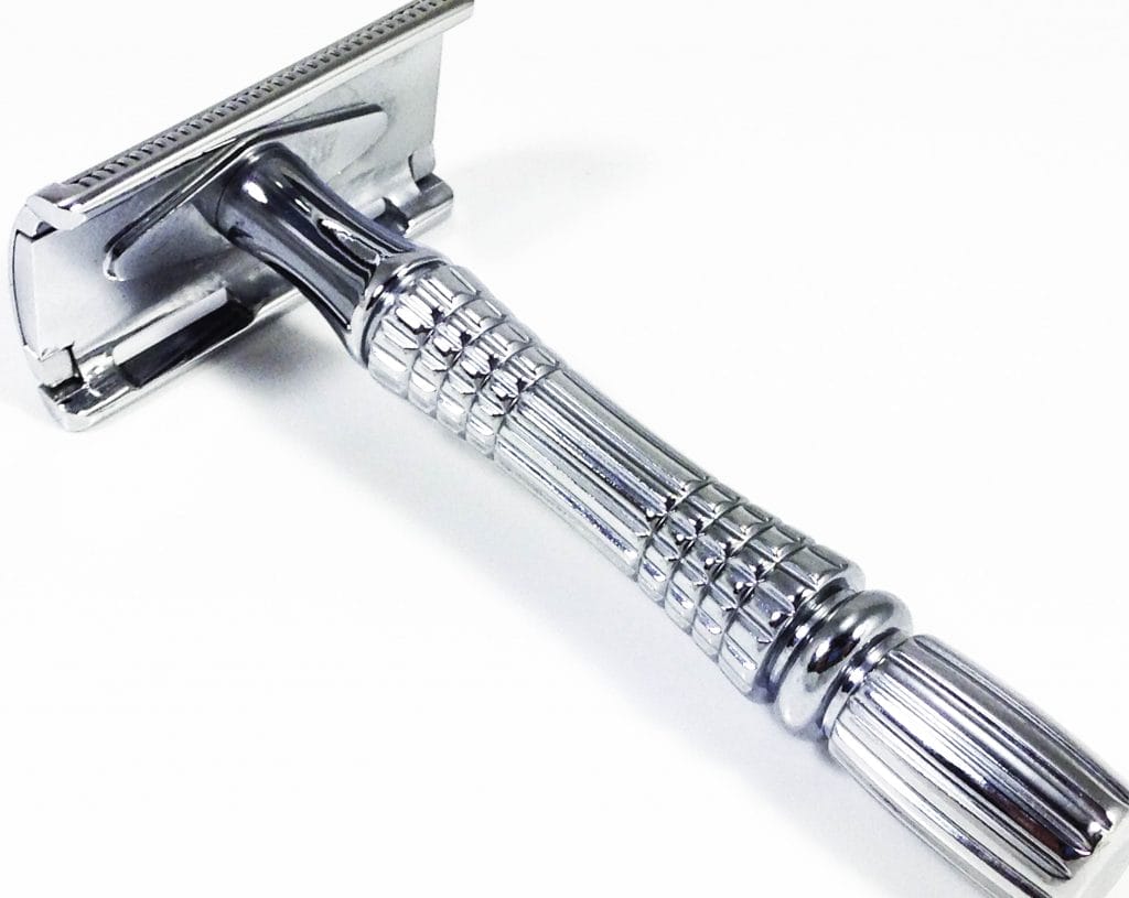 Image shows the razor in a sideways view.