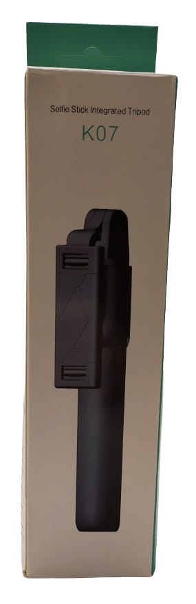 Image shows the outer box of the selfie stick.