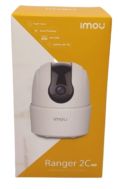 Image shows the outer box, there's a picture of the camera to the front.