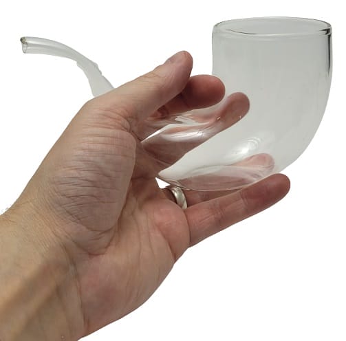 Image shows the pipe glass in my hand.