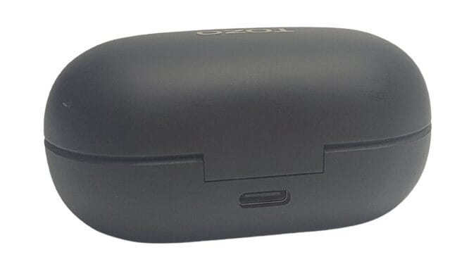 Image shows the USB_C charging port.