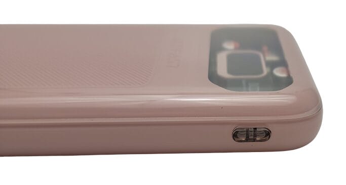 Image shows the power switch on the side of the powerbank.