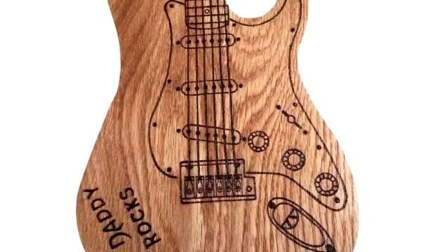 Guitar-shaped-personalised-chopping-board