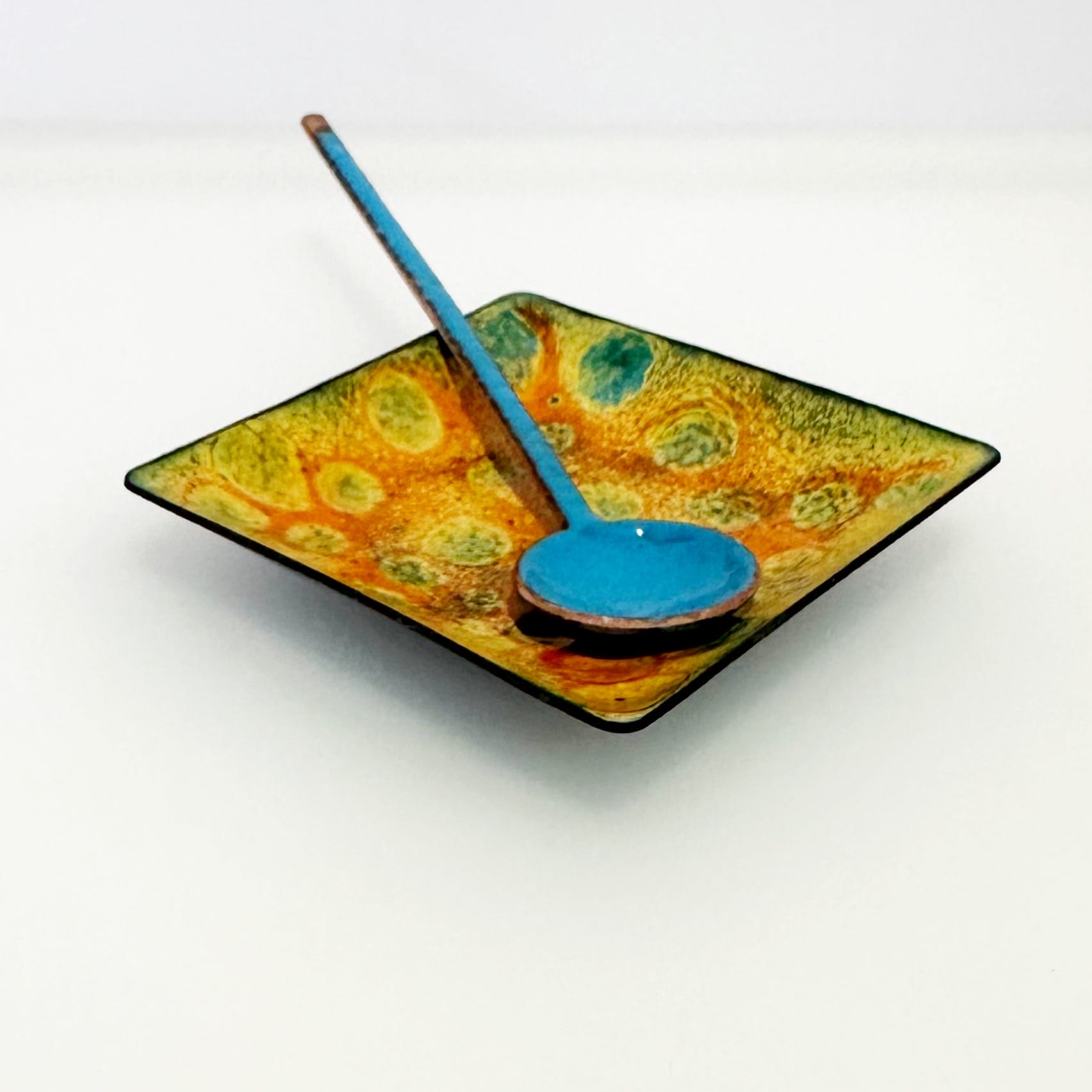 yellow-and-teal-square-ring-dish-MaisyPlum-5