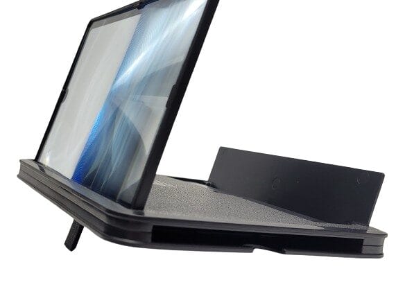 Image shows the KuDiff Phone Screen Magnifier set up.