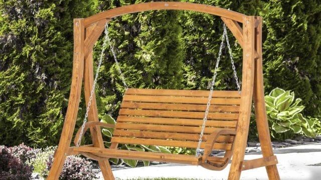 Wooden-2-Seater-Garden-Swing-Bench-Outdoor-Deck-Seating-1