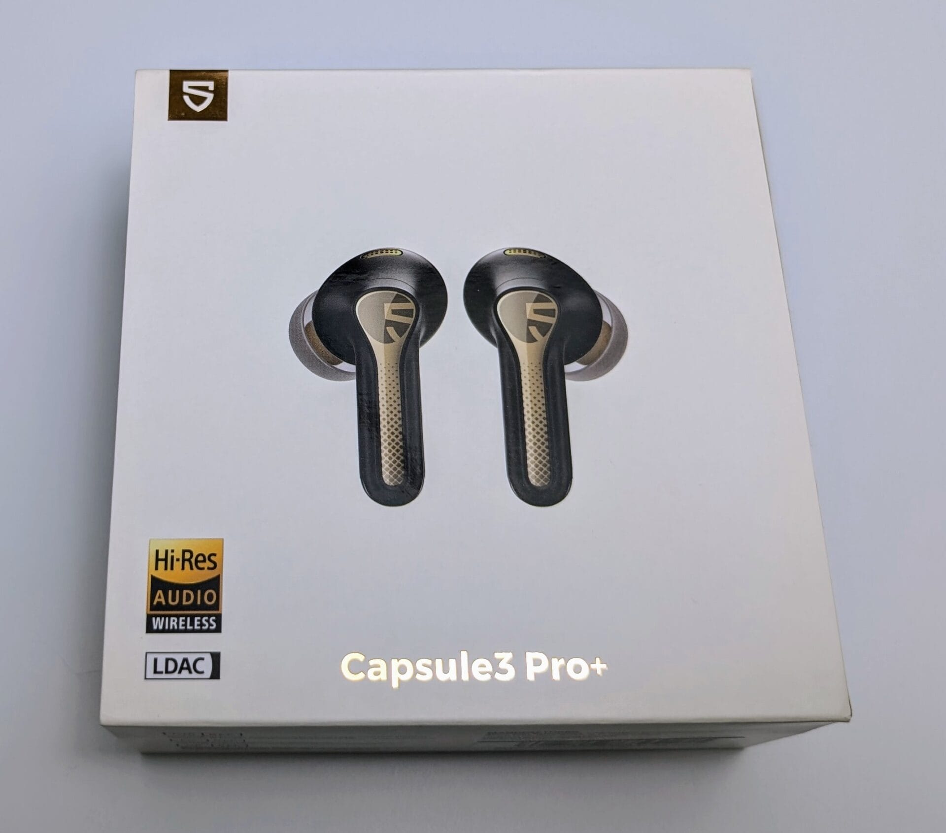 Image shows the outer box of the SoundPEATS Capsule3 Pro+