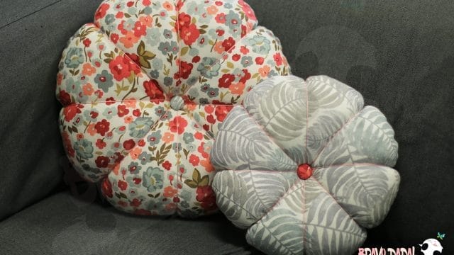 21.01.26-DIY-How-to-make-a-round-flower-shaped-cushion-with-fabric-covered-button